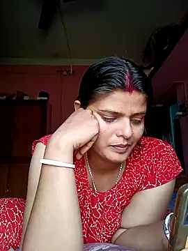 Snapshot of Hot_Pakhi chatting on February 17, 4:53 am Hot Pakhi online show from February 17, 4:53 am