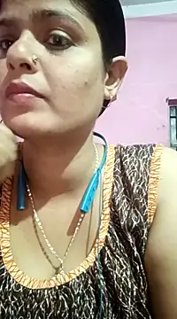 Snapshot of Hot_Pakhi chatting on February 18, 4:15 am Hot Pakhi online show from February 18, 4:15 am