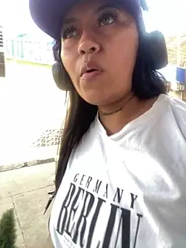 Snapshot of luisa16xxx chatting on January 15, 9:20 pm luisa16xxx online show from January 15, 9:20 pm