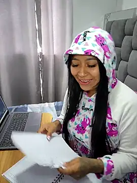 luisa16xxx online show from February 1, 7:23 pm