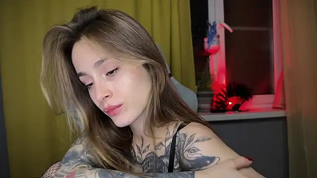 Snapshot of aviva_faith chatting on December 8, 2:49 am aviva faith online show from December 8, 2:49 am