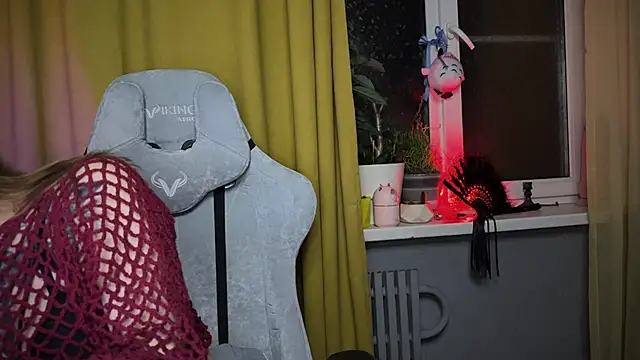 Snapshot of aviva_faith chatting on December 14, 9:24 pm aviva faith online show from December 14, 9:24 pm