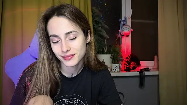 Snapshot of aviva_faith chatting on December 19, 11:57 pm aviva faith online show from December 19, 11:57 pm