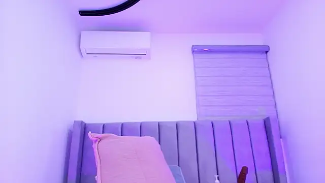 Brandhy v online show from February 5, 11:59 am