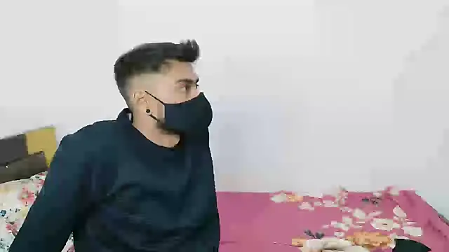 Snapshot of RupaliDixit chatting on December 14, 5:25 pm RupaliDixit online show from December 14, 5:25 pm