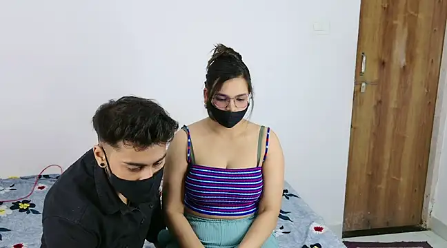 Snapshot of RupaliDixit chatting on February 2, 5:37 pm RupaliDixit online show from February 2, 5:37 pm