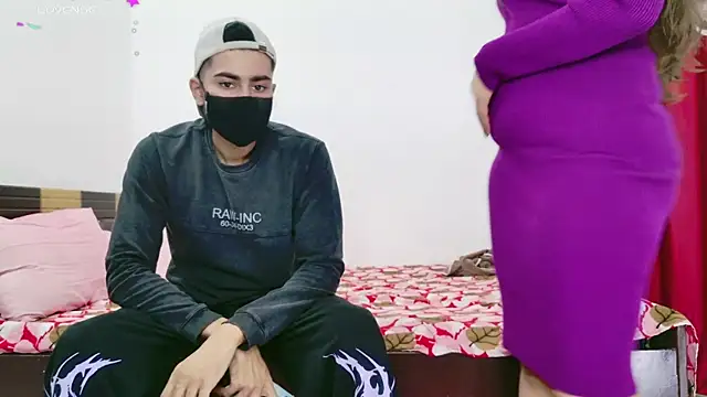 Snapshot of RupaliDixit chatting on October 17, 5:59 pm RupaliDixit online show from October 17, 5:59 pm