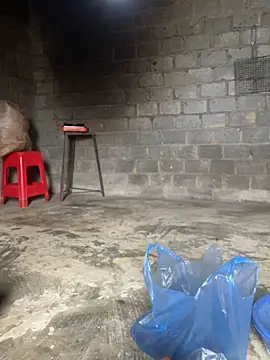 Snapshot of Laura8910 chatting on February 23, 3:13 am Laura8910 online show from February 23, 3:13 am