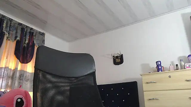 sweet cutetras22 online show from January 26, 4:09 pm