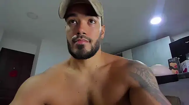 Snapshot of Alexander_Martines chatting on January 8, 2:35 am Alexander Martines online show from January 8, 2:35 am