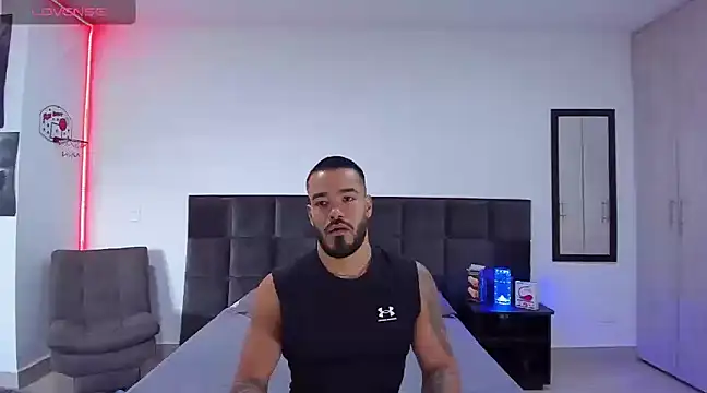 Snapshot of Alexander_Martines chatting on January 26, 9:51 pm Alexander Martines online show from January 26, 9:51 pm