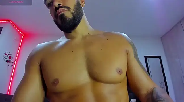 Snapshot of Alexander_Martines chatting on February 28, 2:31 am Alexander Martines online show from February 28, 2:31 am