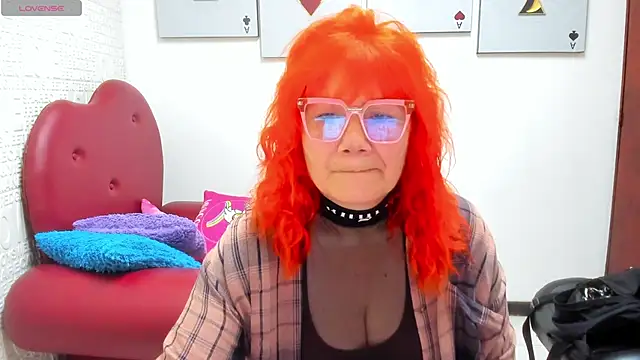Salomeediaz  online show from June 15, 1:02 pm