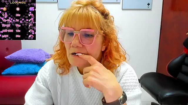 Salomeediaz  online show from July 27, 8:27 pm