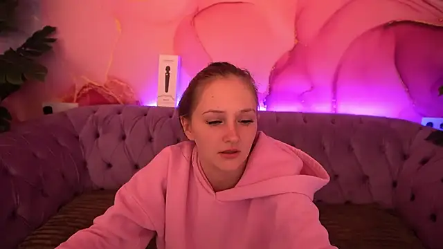 PamelaXX  online show from November 27, 8:33 pm