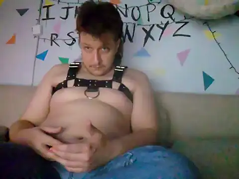 Snapshot of BSDG_POL chatting on March 21, 11:08 pm BSDG POL online show from March 21, 11:08 pm