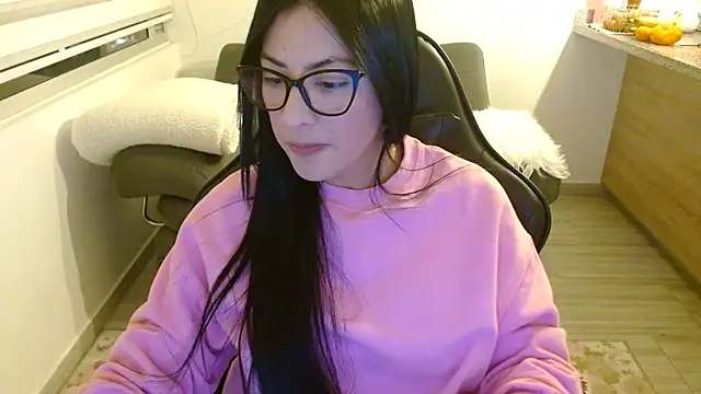 Charlotte cute18 online show from February 9, 12:03 am