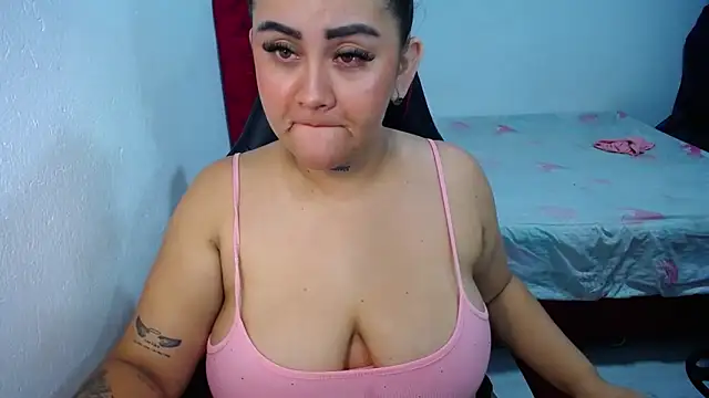 loly bigbooty4u online show from March 13, 4:52 am