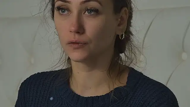 Snapshot of AliceMunro chatting on October 4, 4:16 pm AliceMunro online show from October 4, 4:16 pm