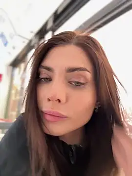 Snapshot of Accole chatting on March 14, 7:37 am Accole online show from March 14, 7:37 am