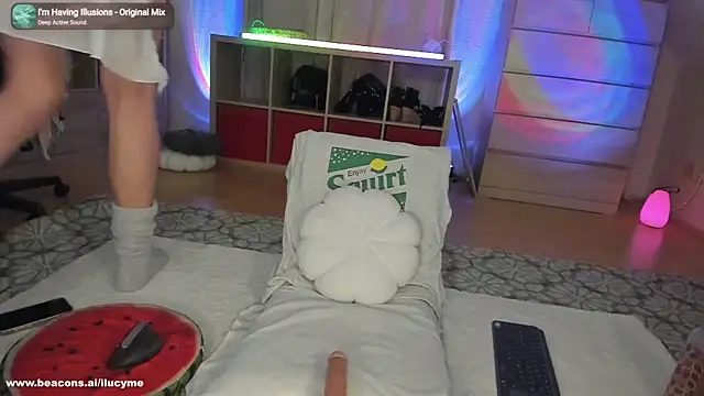 Snapshot of ilucyme chatting on November 2, 6:21 pm ilucyme online show from November 2, 6:21 pm