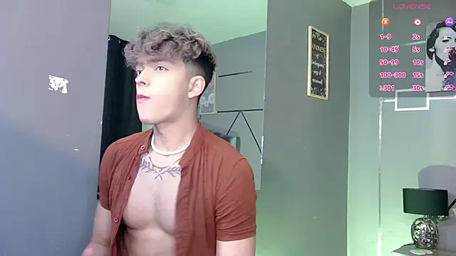 Snapshot of ANDRIUS_24 chatting on December 6, 12:49 pm ANDRIUS 24 online show from December 6, 12:49 pm