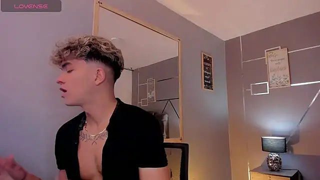 Snapshot of ANDRIUS_24 chatting on January 13, 12:24 pm ANDRIUS 24 online show from January 13, 12:24 pm