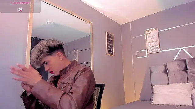 Snapshot of ANDRIUS_24 chatting on January 19, 1:22 pm ANDRIUS 24 online show from January 19, 1:22 pm