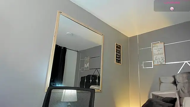 Snapshot of ANDRIUS_24 chatting on February 3, 1:19 pm ANDRIUS 24 online show from February 3, 1:19 pm