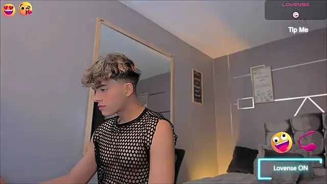 Snapshot of ANDRIUS_24 chatting on February 5, 1:00 pm ANDRIUS 24 online show from February 5, 1:00 pm