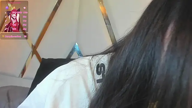 MarielQueenx online show from January 4, 6:52 am