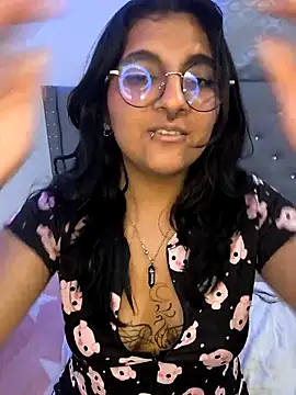 Alliccee online show from March 10, 11:16 pm