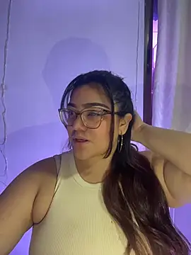 KathyGonzalez online show from December 3, 9:46 pm