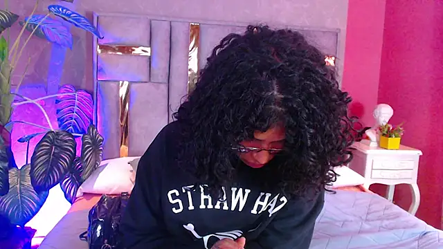 JuliaRose ks online show from December 5, 12:36 pm