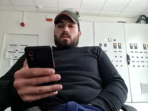 Snapshot of Leonormaldick chatting on February 4, 10:54 am Leonormaldick online show from February 4, 10:54 am