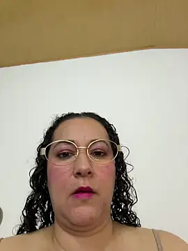 Snapshot of luisa_curli chatting on June 12, 6:56 am luisa curli online show from June 12, 6:56 am
