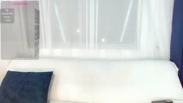 Snapshot of laura_sweett120 chatting on May 27, 5:59 am laura sweett120 online show from May 27, 5:59 am