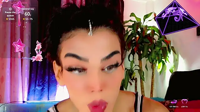 the-horus-girl online show from April 29, 8:37 pm