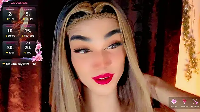 Snapshot of the-horus-girl chatting on July 7, 7:23 am the-horus-girl online show from July 7, 7:23 am