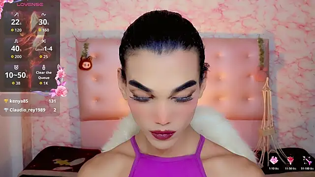 Snapshot of the-horus-girl chatting on July 19, 2:04 am the-horus-girl online show from July 19, 2:04 am