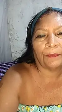 naysi online show from December 5, 1:36 am