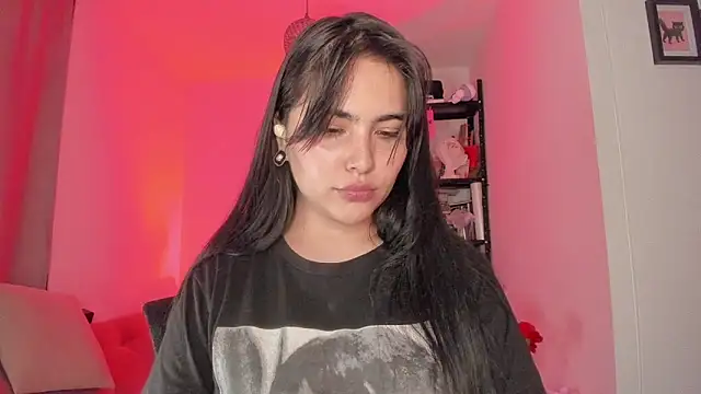 Snapshot of sol__angel chatting on February 24, 5:43 am sol angel online show from February 24, 5:43 am