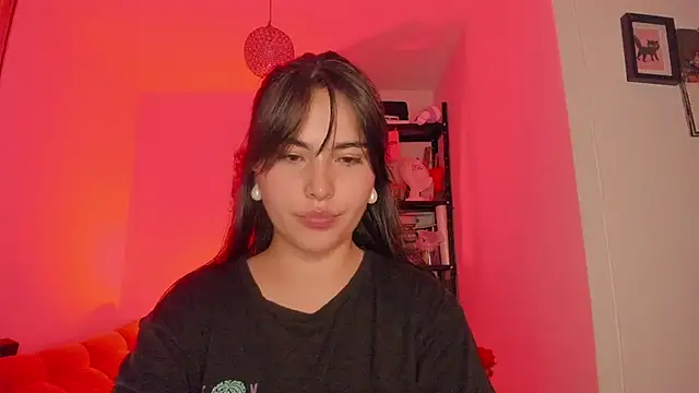 Snapshot of sol__angel chatting on February 28, 9:15 am sol angel online show from February 28, 9:15 am