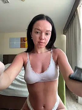 Snapshot of Vanesskaa chatting on February 28, 6:21 am Vanesskaa online show from February 28, 6:21 am