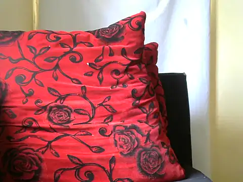 Snapshot of preettys56 chatting on September 15, 6:46 am preettys56 online show from September 15, 6:46 am