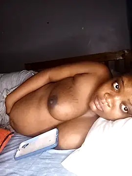 Snapshot of preettys56 chatting on October 17, 9:39 pm preettys56 online show from October 17, 9:39 pm