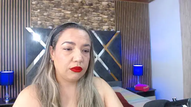 Snapshot of marie_hss chatting on June 13, 7:45 pm marie hss online show from June 13, 7:45 pm