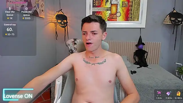 Snapshot of tossetrech chatting on November 6, 3:07 am tossetrech online show from November 6, 3:07 am