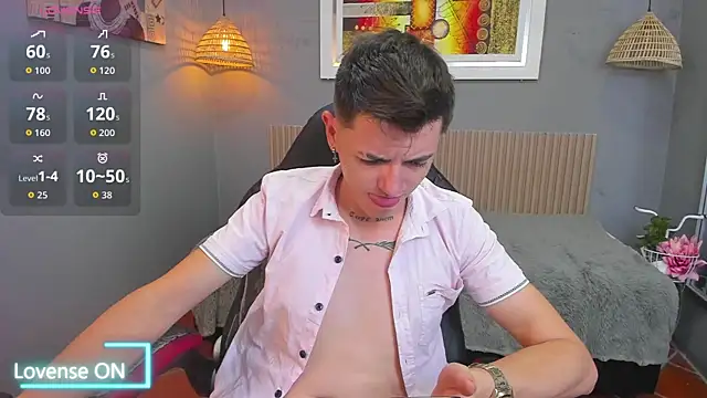 Snapshot of tossetrech chatting on November 12, 2:56 am tossetrech online show from November 12, 2:56 am