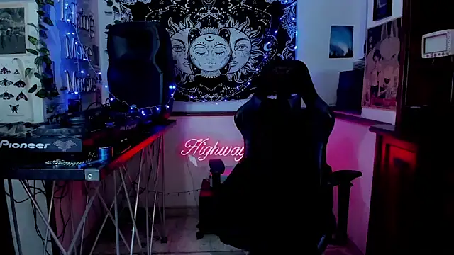 Snapshot of Demongirl6666 chatting on January 26, 8:25 am Demongirl6666 online show from January 26, 8:25 am